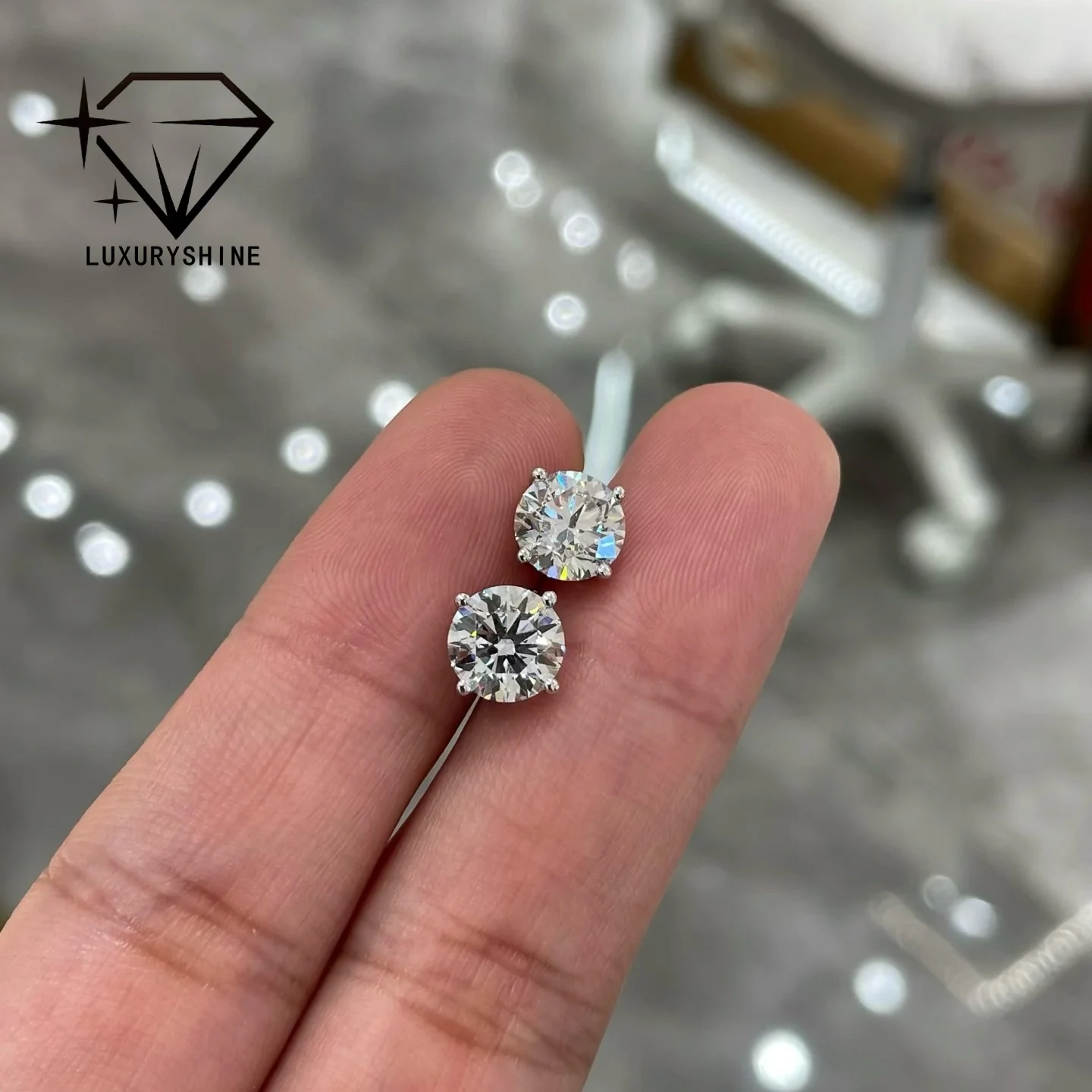 

LuxuryShine Round Lab Grown Diamond Stud Earrings VVS2/VS1 Clarity 18K solid Gold custom Jewelry