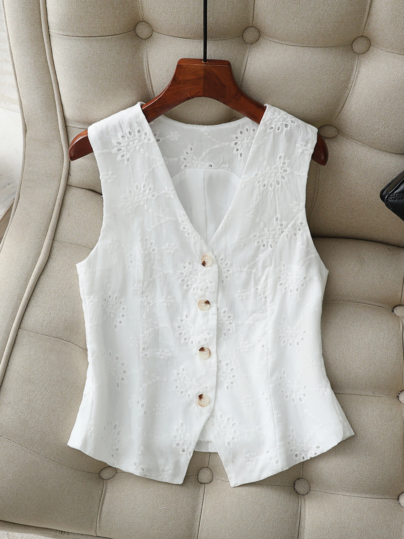 

Elegant Lady's White Lace Cutout Vest with V-neck, Sleeveless Buttons and Embroidered Front, Bohemian-style Summer Romantic Top