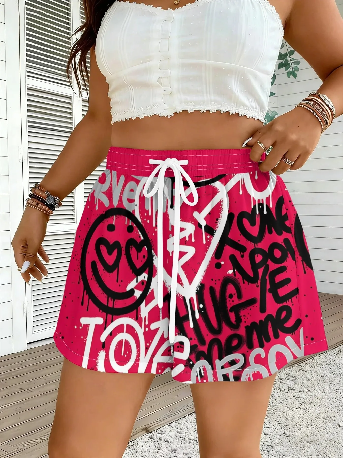 2026 summer new fashionable sports and casual soft and comfortable all-matching 3D graffiti pattern printed women's shorts