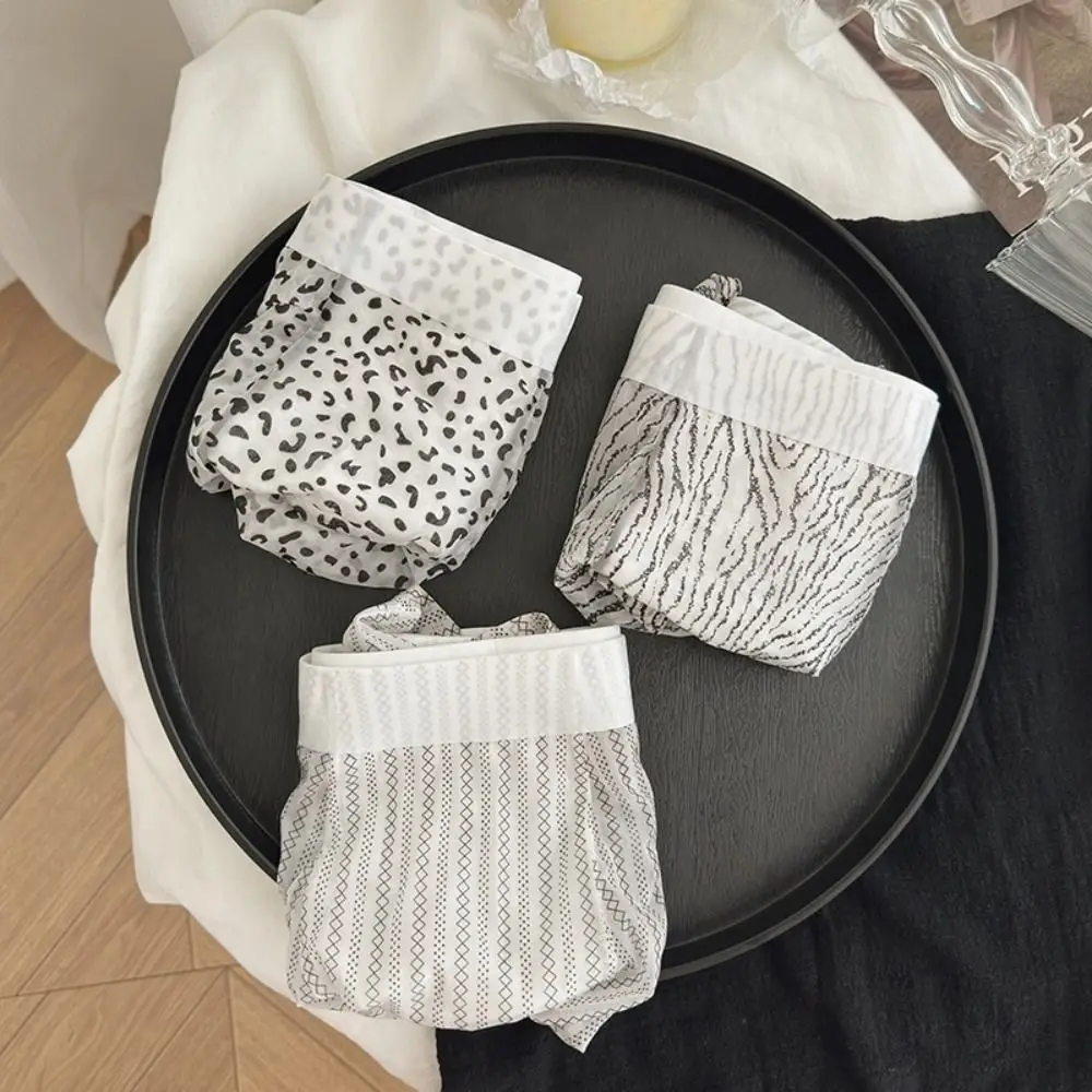 

Simple Thin Ice Silk Boxer Briefs See Through Breathable Cool Feeling Underpants Seamless Stripe Men Underwear Summer