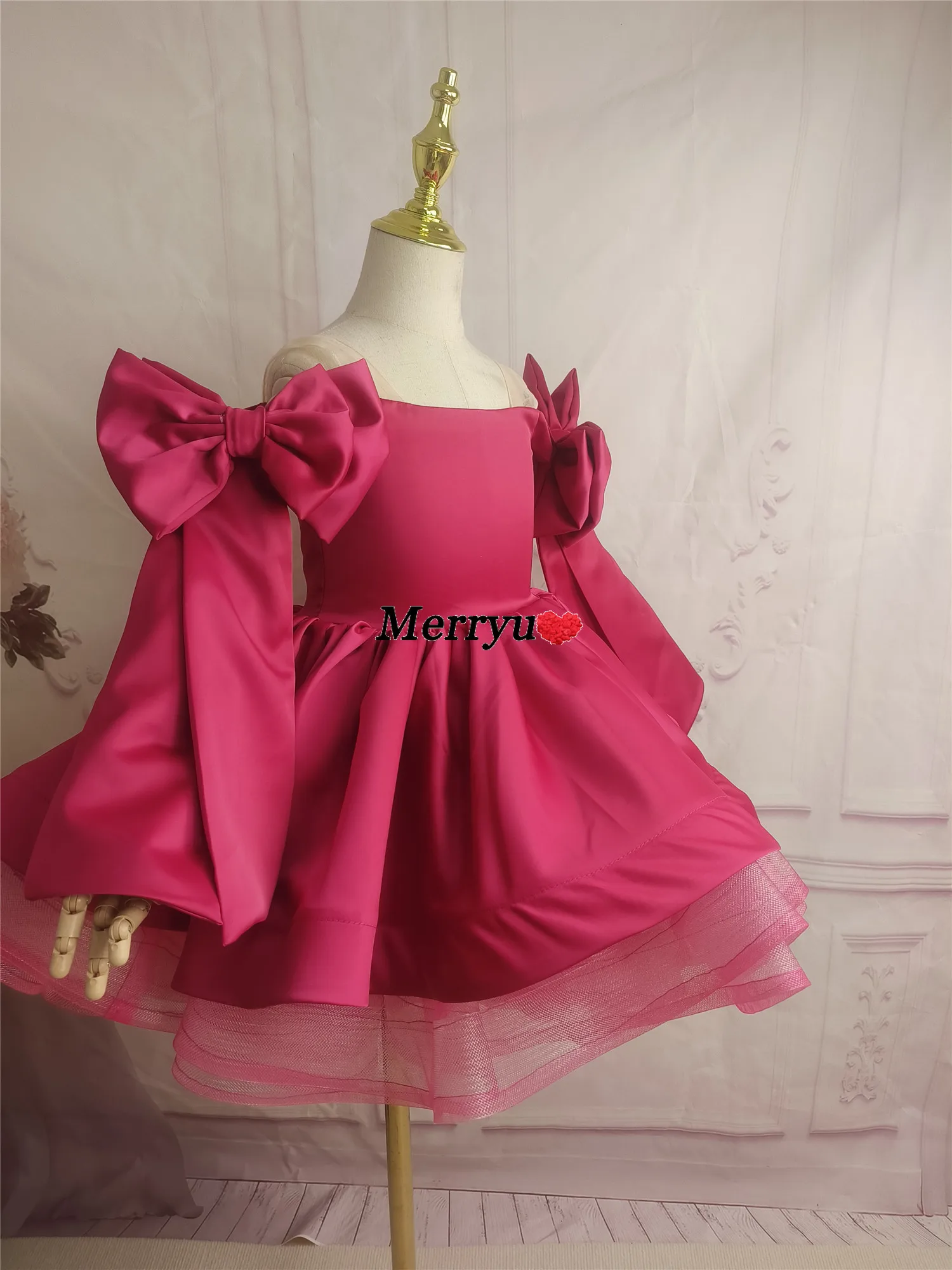 Robe de demoiselle d'honneur en satin rose chaud avec nœuds, longueur au genou, robes de fête d'anniversaire, élégante, moelleuse, fête de mariage, tout ce qui est mignon