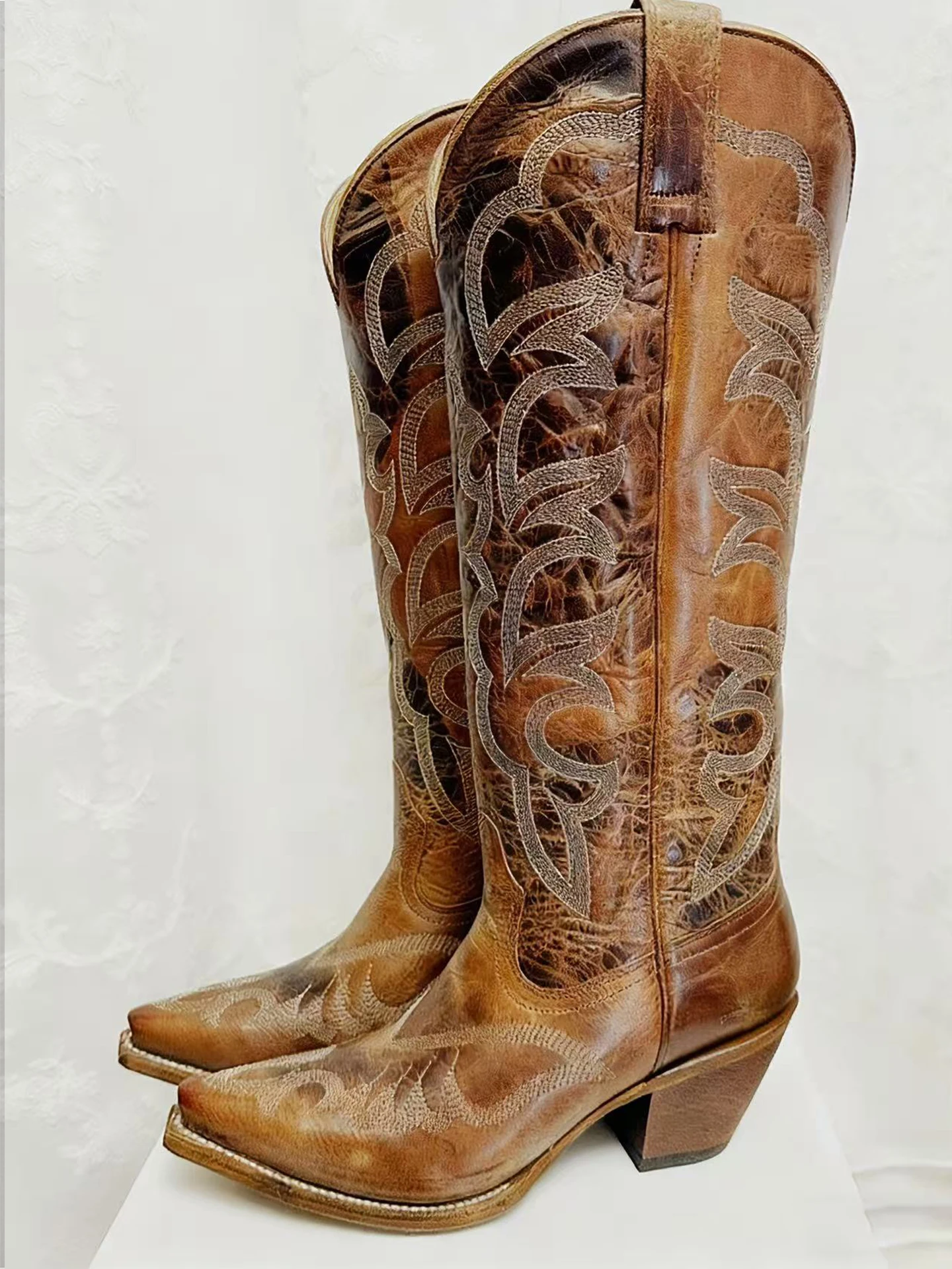 2026 New Brown Embroidered Western Cowgirl Boots High Tube Large Size Fashion Long Boots Women's Pointed Toe Leather High Heels
