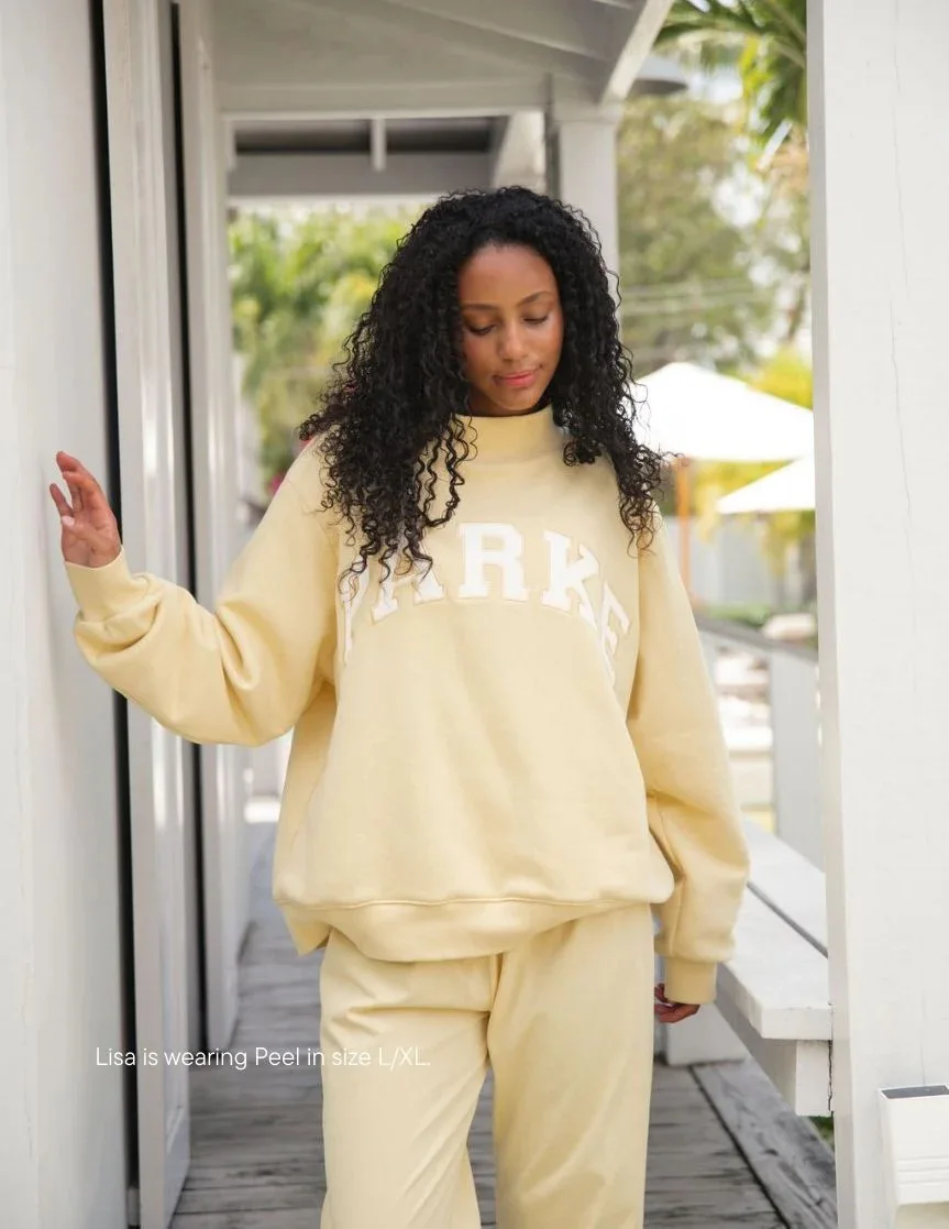 Women's Oversized Varsity Sweatshirt Mock Neck Long Sleeve Collegiate Letter Print Pullover Casual Streetwear Top