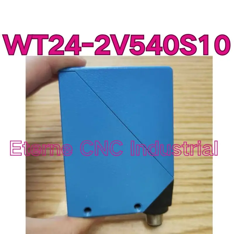 مستشعر WT24-2V540S10 جديد للتسليم السريع
