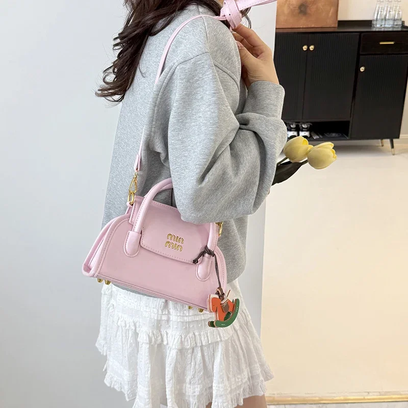 حقيبة يد أنيقة بلون موحد للنساء مع تأثير أزياء باريس وتصميم شعار الحروف اللافتة للنظر #2