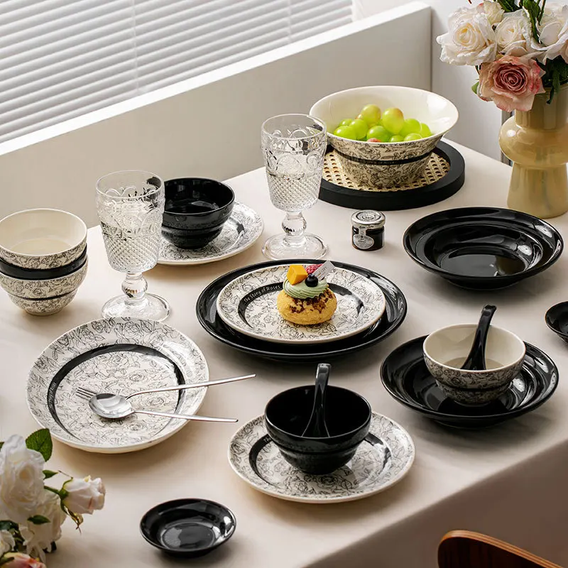 

Roman Holiday Retro Black Ceramic Plate Steak Plates Bowl Dinner Dish Fish Plate Spoon Luxurious Porcelain Dinnerware Set