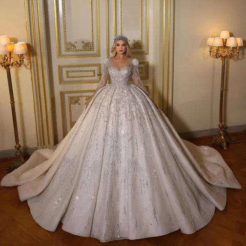 LqqCustomzied encantador vestido de novia de encaje con cuentas modesto cuello redondo manga larga personalizado vestidos de cristal de ensueño para novia