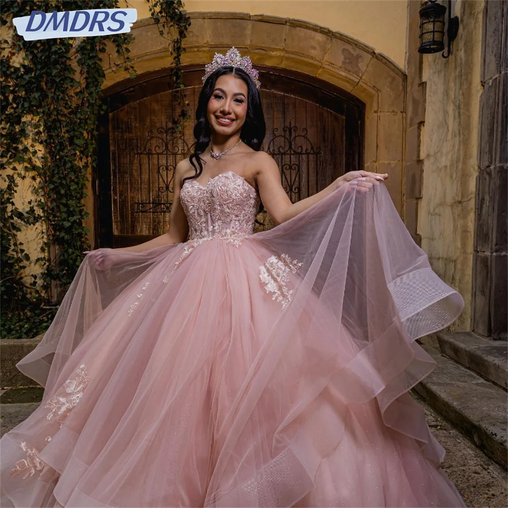 Sparkly Sweetheart Quinceanera Dress 2024 Luxury Ball Gown Princess Chapel Train Flower Applique Sweet 15 16 Birthday Party Gown