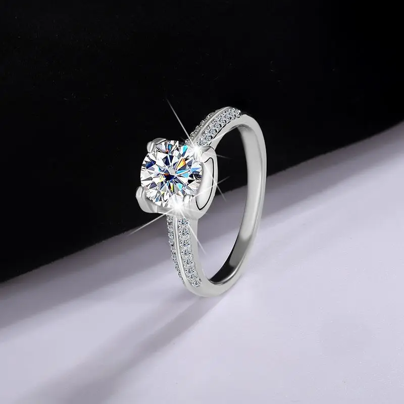 

High-quality Silver Four-prong Double-row Bull Head Rings for Women, Moissanite Couple Rings, Wedding Rings for Women