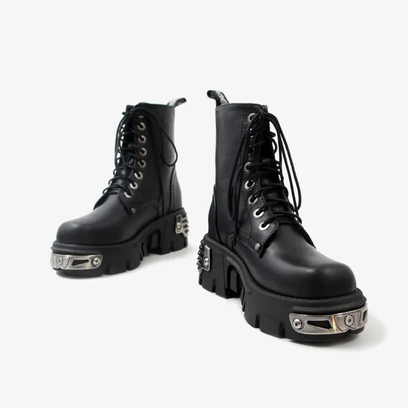 Bottes de rinçage à plateforme de style punk pour femmes, bottes de moto noires, grosses chaussures épaisses, décor en métal, mode pour dames,