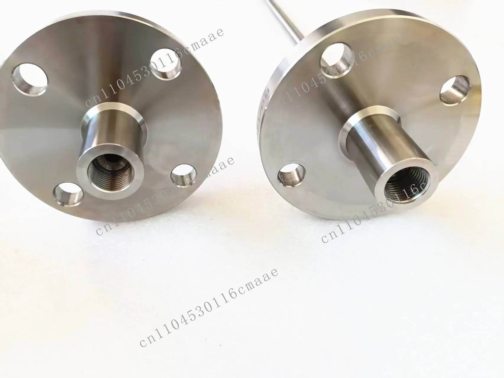 Suitable for sensor protection Stainless steel flange thermocouple bushing OEM/ODM Customizable IP68 sensor length 50-2000mm