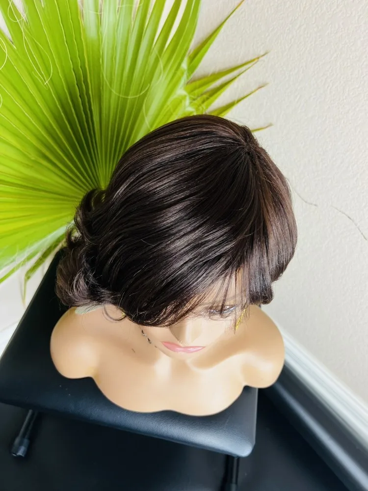 شعر مستعار بني جزء جانبي قصير عالي الجودة من الشعر الاصطناعي المقاوم للحرارة بشكل جيد