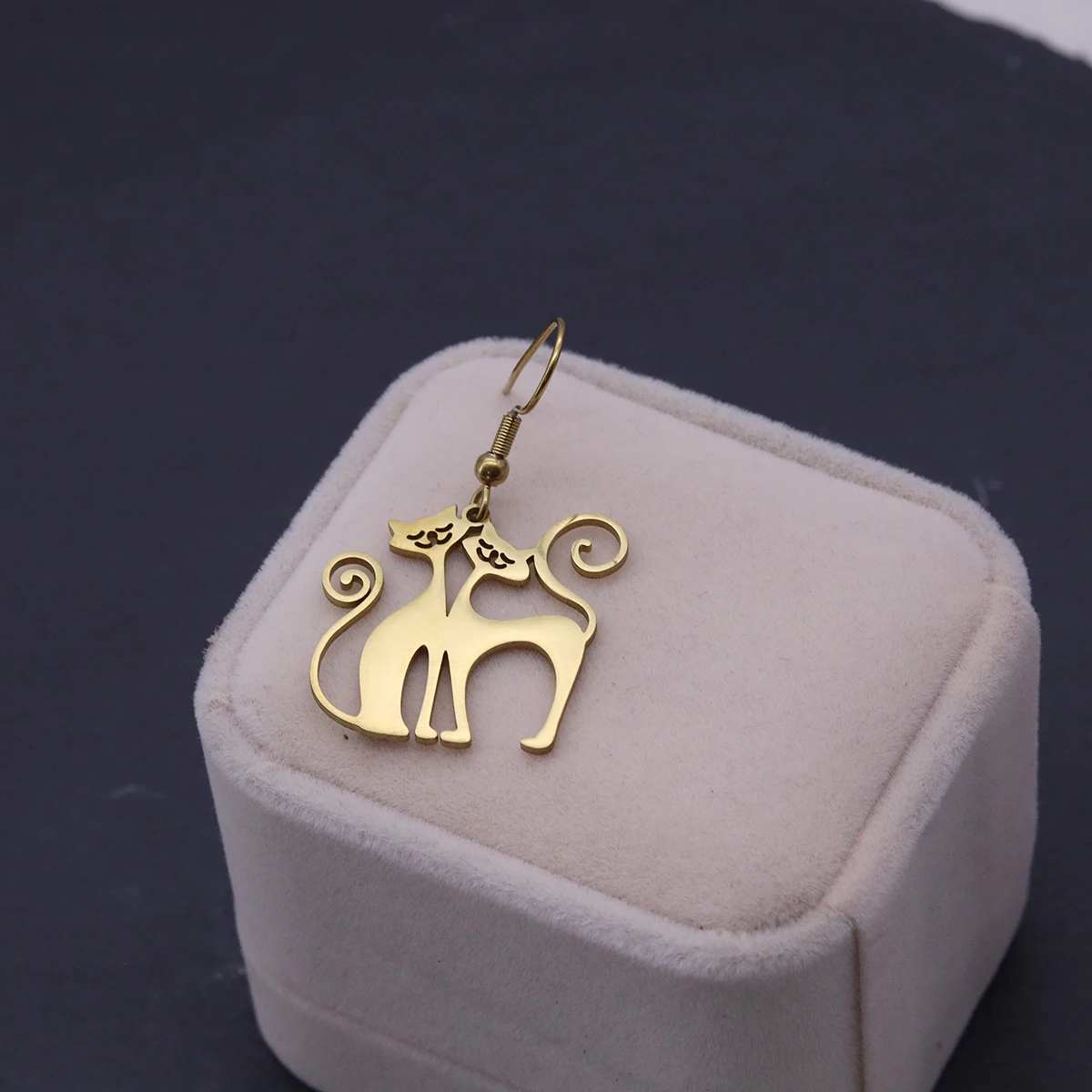 Cute Kitten Earrings for Women Tassels Cat Ear Hook Stainless Steel Ear Ear Jewelry Saint Valentine's Day Gift pendientes mujer