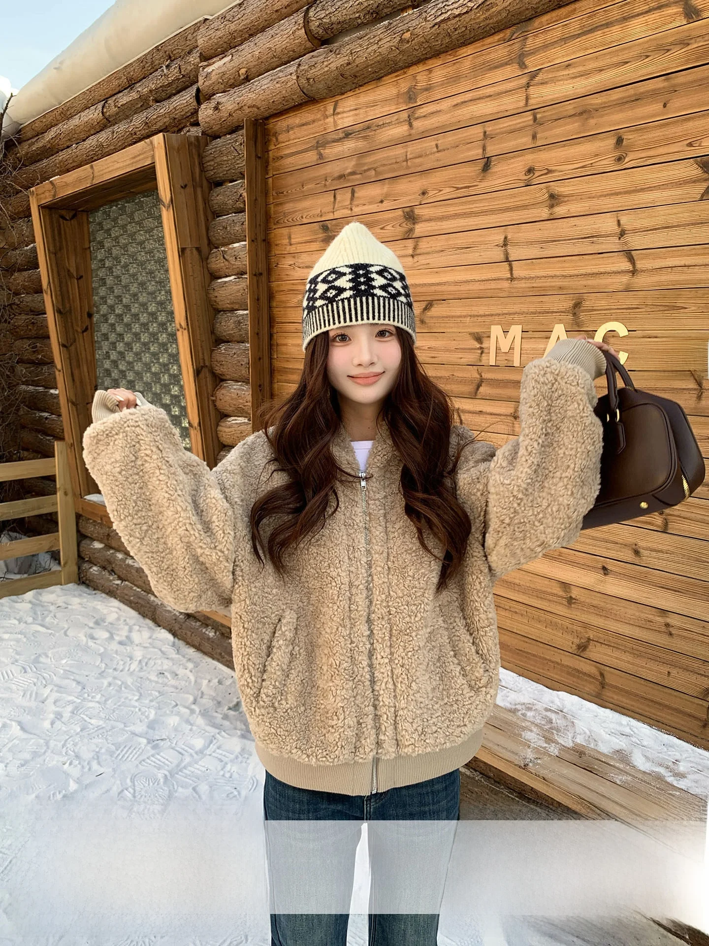 

Женская зимняя теплая мягкая пушистая куртка на молнии с капюшоном, длинный рукав, свободный крой, полиэстер, ретро-стиль, повседневная верхняя одежда для женщин