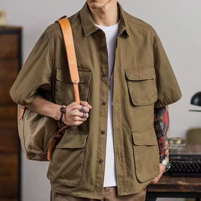 חולצת בגדי עבודה רטרו אמריקאית חאקי שרוולים קצרים מרובי כיסים קיץ אופנתי מותג אופנה לגברים חולצה קז'ואל בסגנון נוער