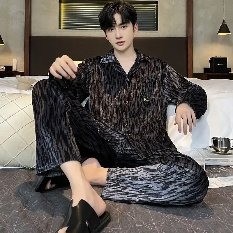 Men Pajamas Cardigan Long-sleeved Nightgown Loose Suit Thick Golden Velvet Can Wear High-grade Sleepwear Spring Autumn Homewear