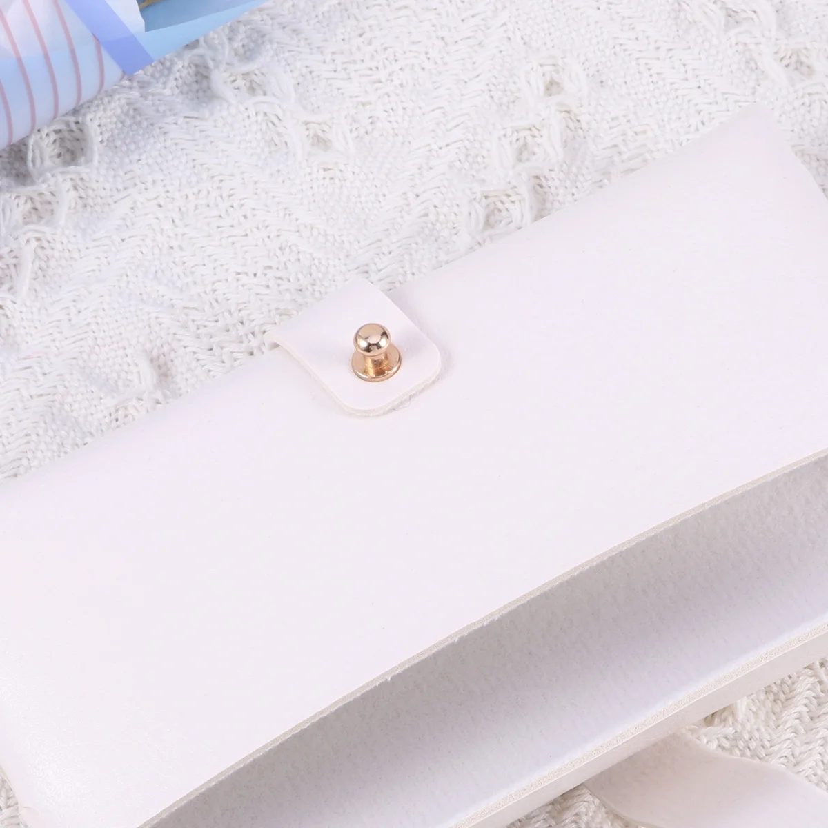 

White PVC Glasses Case Handmade Buckle Clamshell Cover Bag Slim Protective Storage for Glasses Eyewear Holder Large