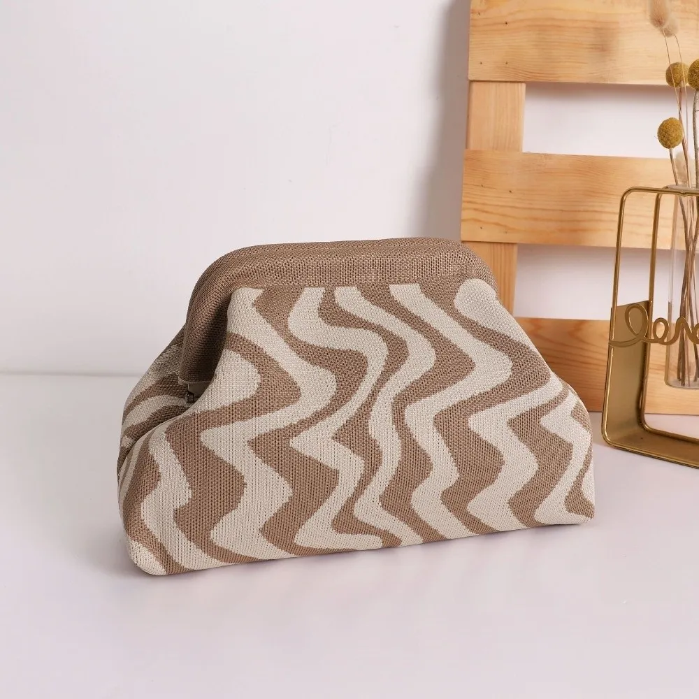 Portable Clip-on Design Makeup Bag Large Capacity Crochet Design Knitted Bag Clutch Bag Outdoor