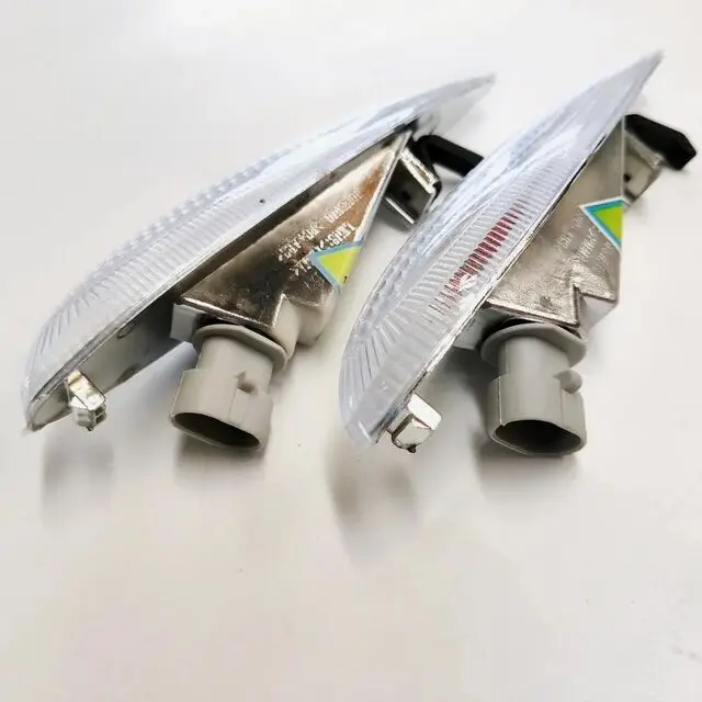 

Two pieces car parts OE number 4111100U8010 for JAC J3 J2 Leaf plate light