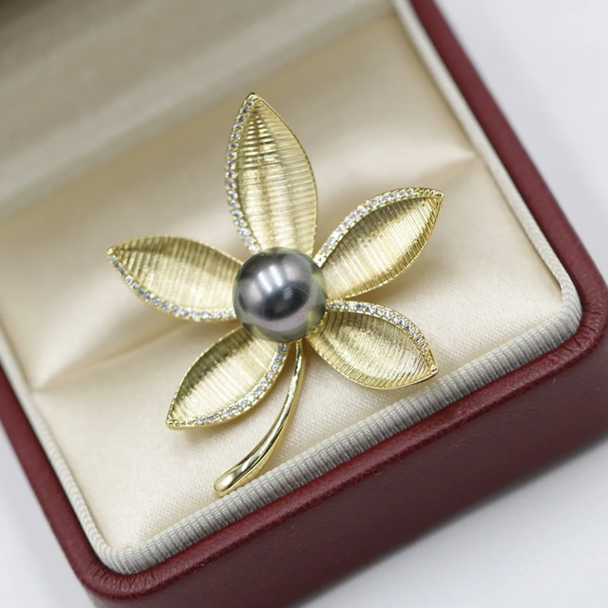 Brass Gold Plated Maple Leaf Brooch Blank, Plain Gold Branch, Elegant DIY Pearl Corsage Accessory