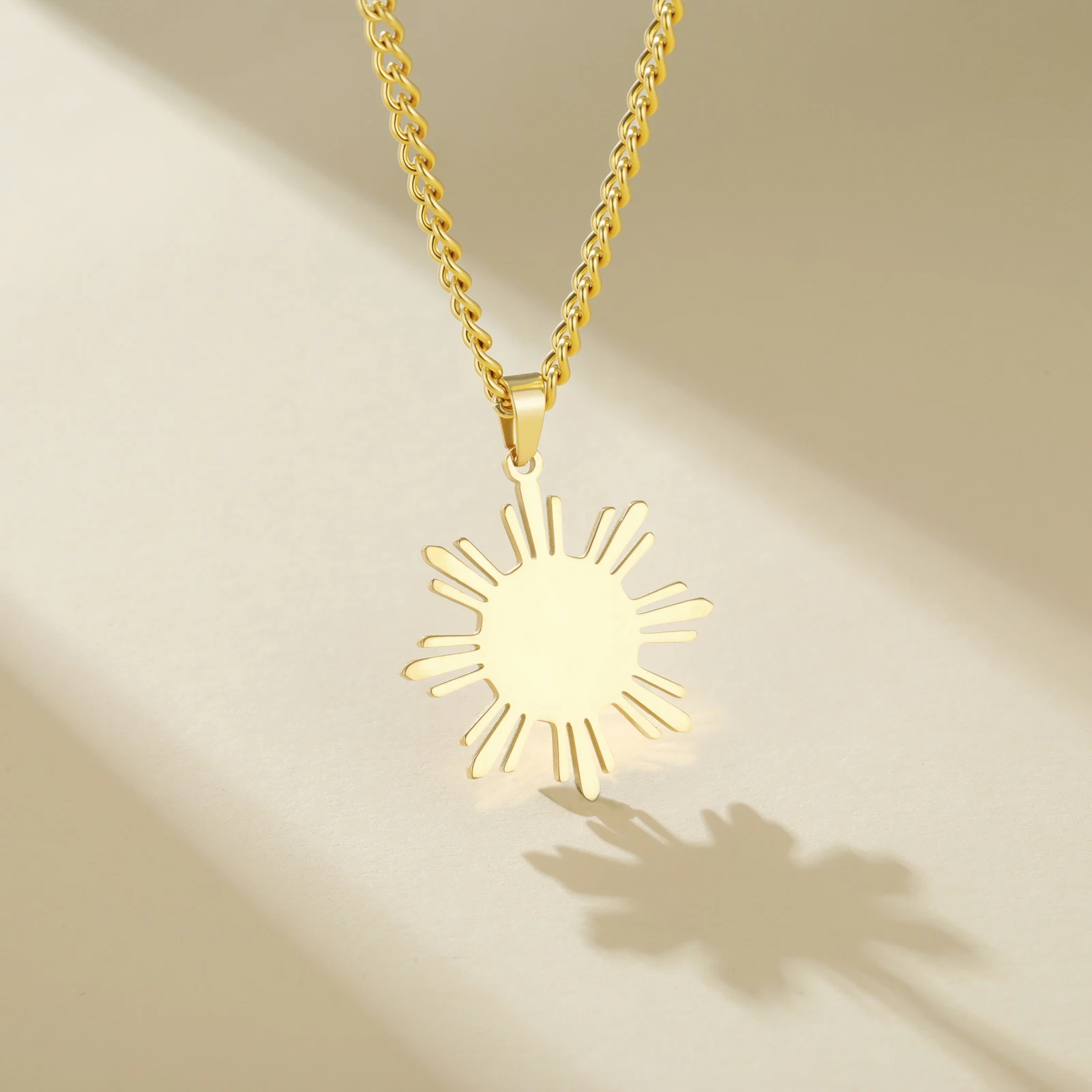 1PC Fashion Sun Flag Necklace Stainless Steel Adjustable Shining Sunshine Neck Chain Charm Fashion Jewelry Gift