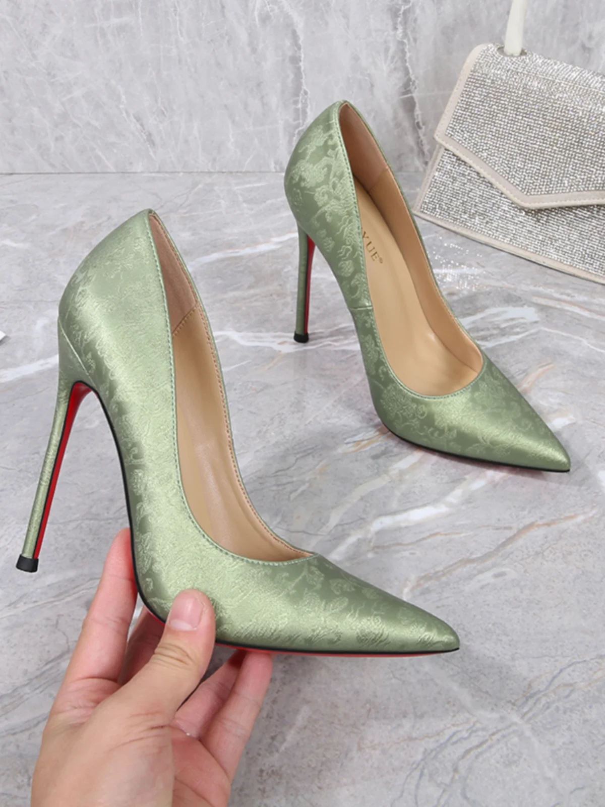 

New Chinese style green high heels, women's slim heels 12cm formal dress, qipao pointed fashion, banquet single shoes