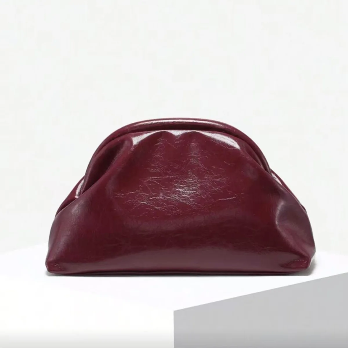 Neue, modische Handtasche mit Nieten und Falten für Damen, Clutch, Tasche mit Reißverschluss, modisch, lässig, schlicht, für den täglichen Gebrauch, für Abendpartys. – Detail 4