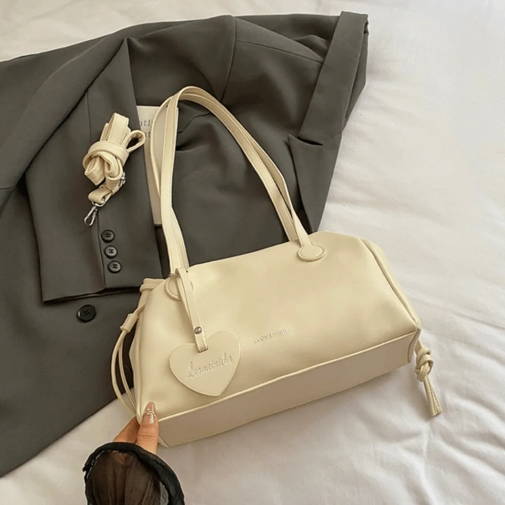 

Love Pendant Large PU Handbag Shoulder Pouch Crossbody Bag PU Underarm Bag Korean Style Large Capacity Messenger Bag Travel