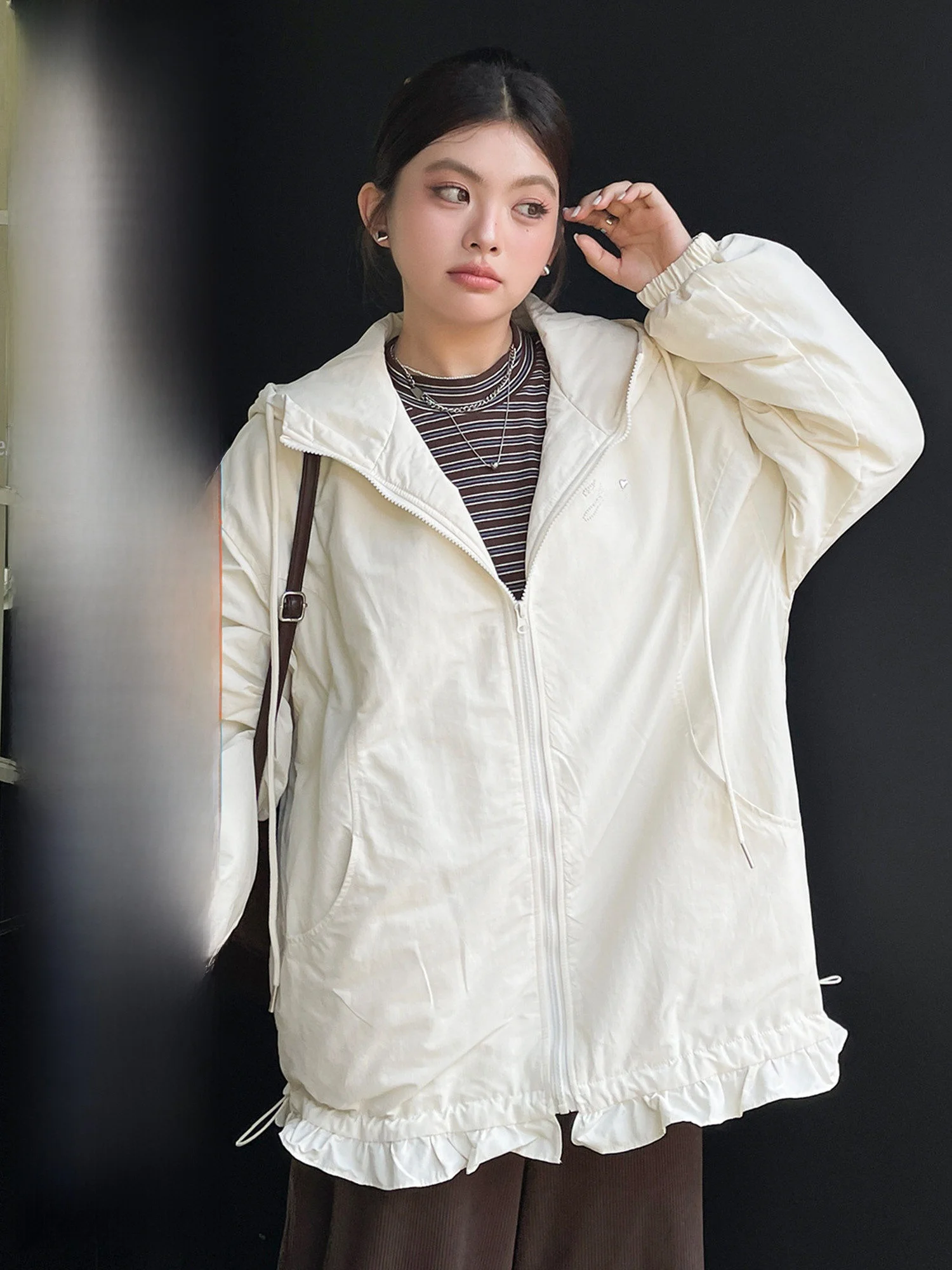 

Korean Sle Hooded Jaet Women's Thiened Autumn Winter Outerwear Loose Fit Long Sve Zipper Closure Color