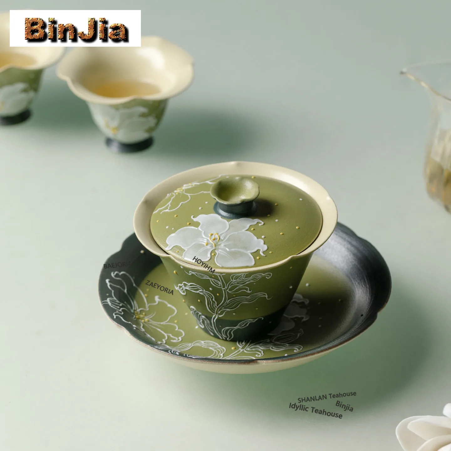 BAEJORIA 120ml Hand-drawn Lily Flower Gaiwan Japanese Tea Tureen Tea Bowl With Lid Kit Tea Brewing Cover Bowl Teaset Collection