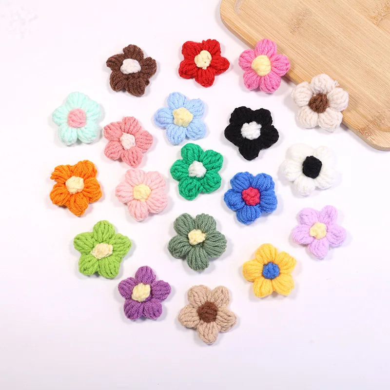 15PCS Hot clothing hairpin decorative small flower accessories knitted crochet 4cm milk cotton puff flower flower flower cloth