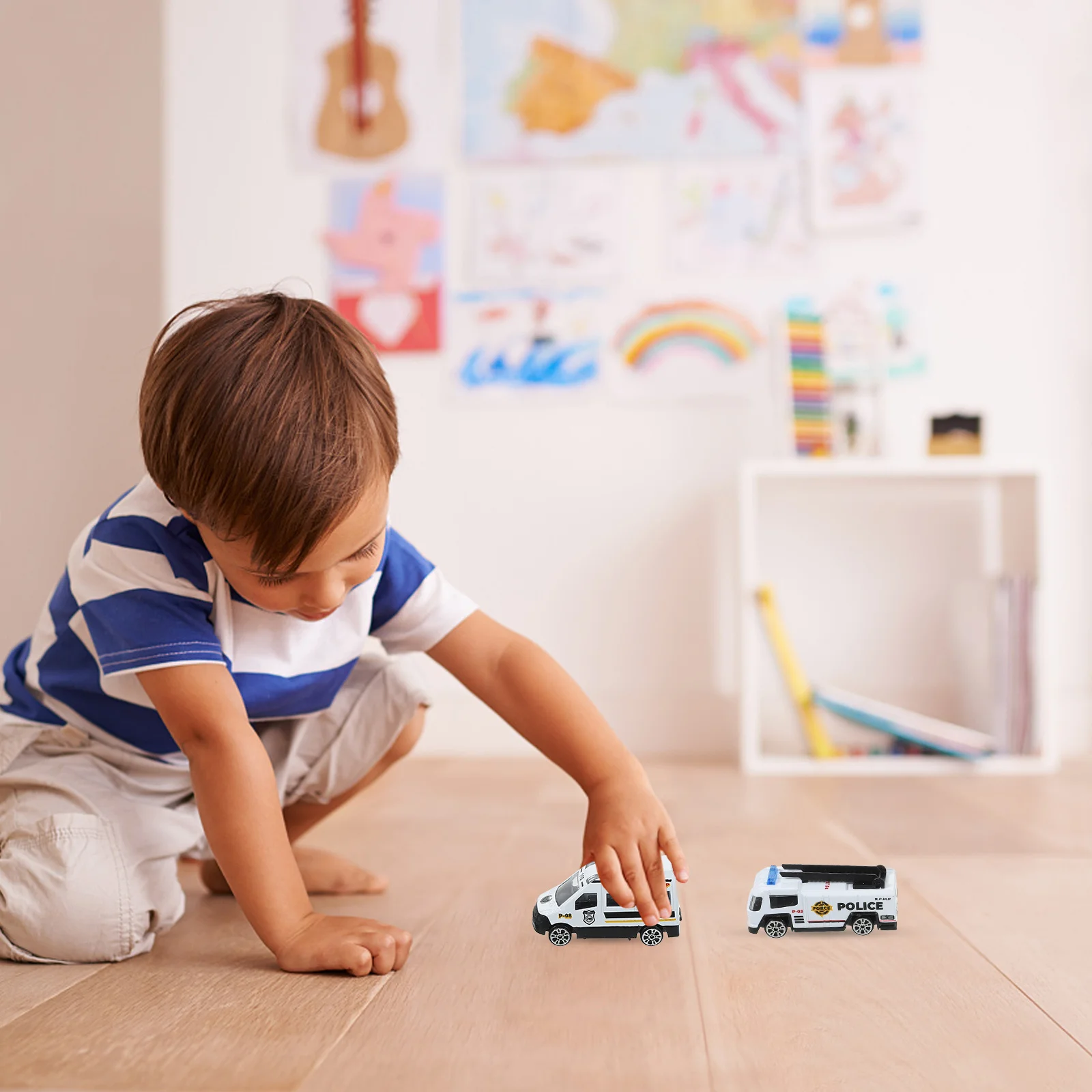 6個入り パトカー ダイキャスト合金 プルバック式 子供用 シミュレーション車両 コレクション ギフト デコレーション 非リモコン