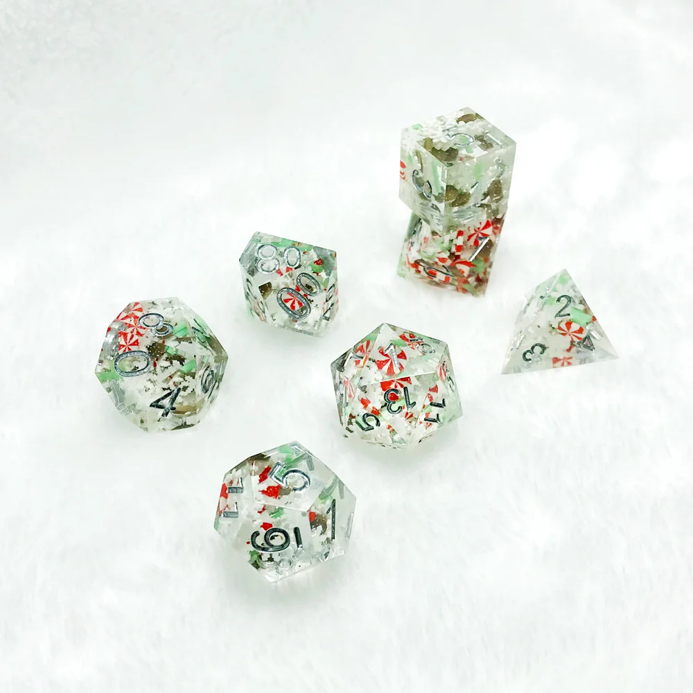 

Effect Acute Angle Resin Dices 7Pcs-set Christmas Dice Santa Swap Gift For dnd dice Christmas Perfect for Dungeons and Dragons