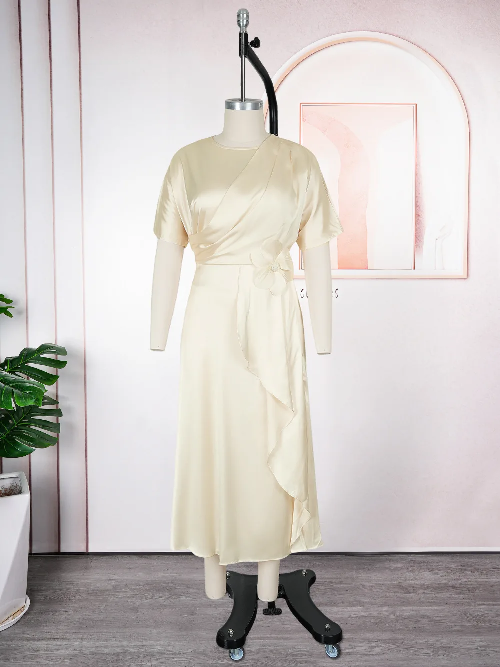 

Elegant Women Evening Dresses 2025 Summer Short Sleeve Maxi Robes Dubai African Clothing Wedding Prom Birthday Dress Lady Abayas