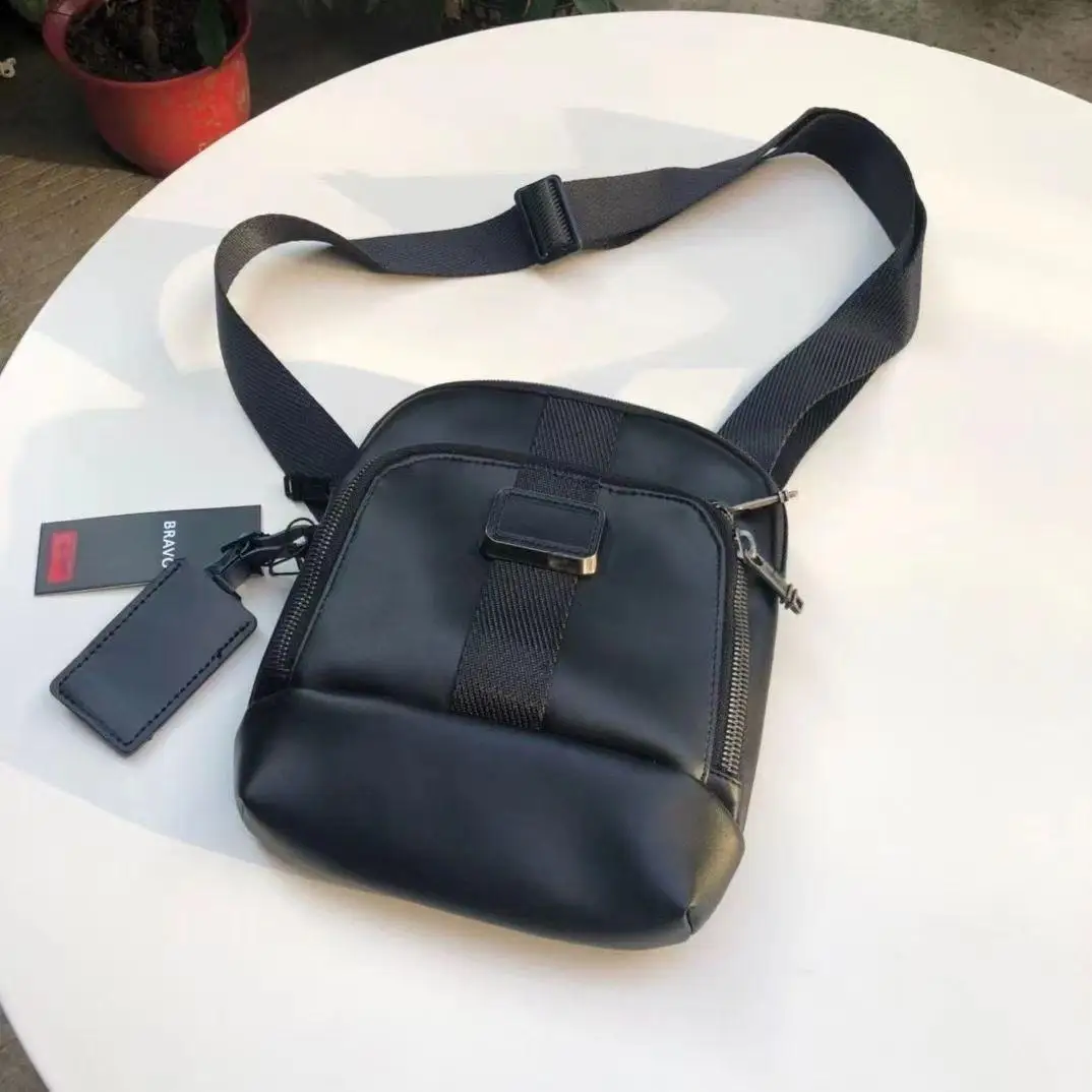 Tas Selempang Ramping untuk Pria, Tas Dada Crossbody Ringkas untuk Perlengkapan Penting, Desain Ringan 222402