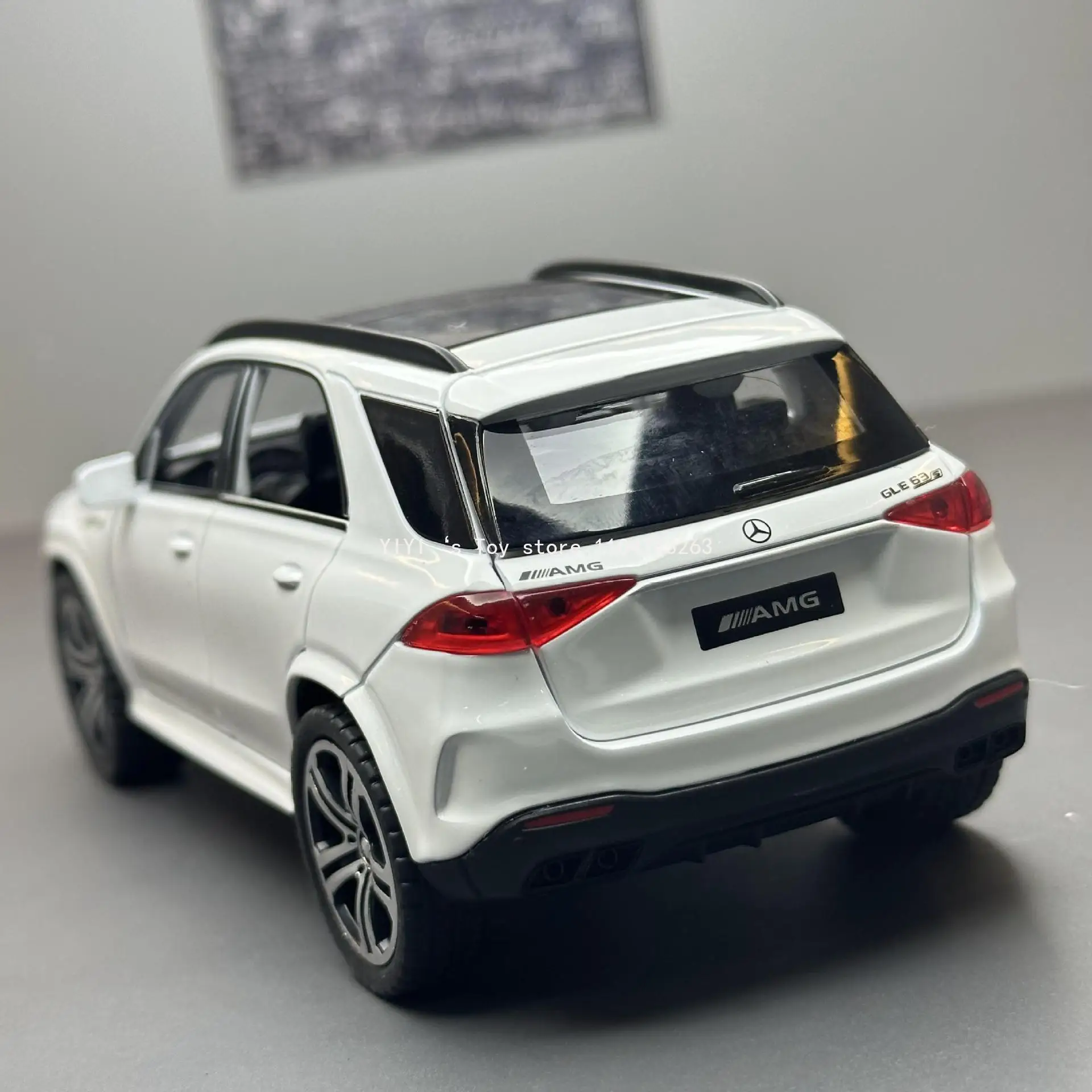 1:32 Mercedes Benz GLE 63S AlloyกีฬารถDiecastโลหะของเล่นรถจําลองเสียงคอลเลกชันของขวัญ 30