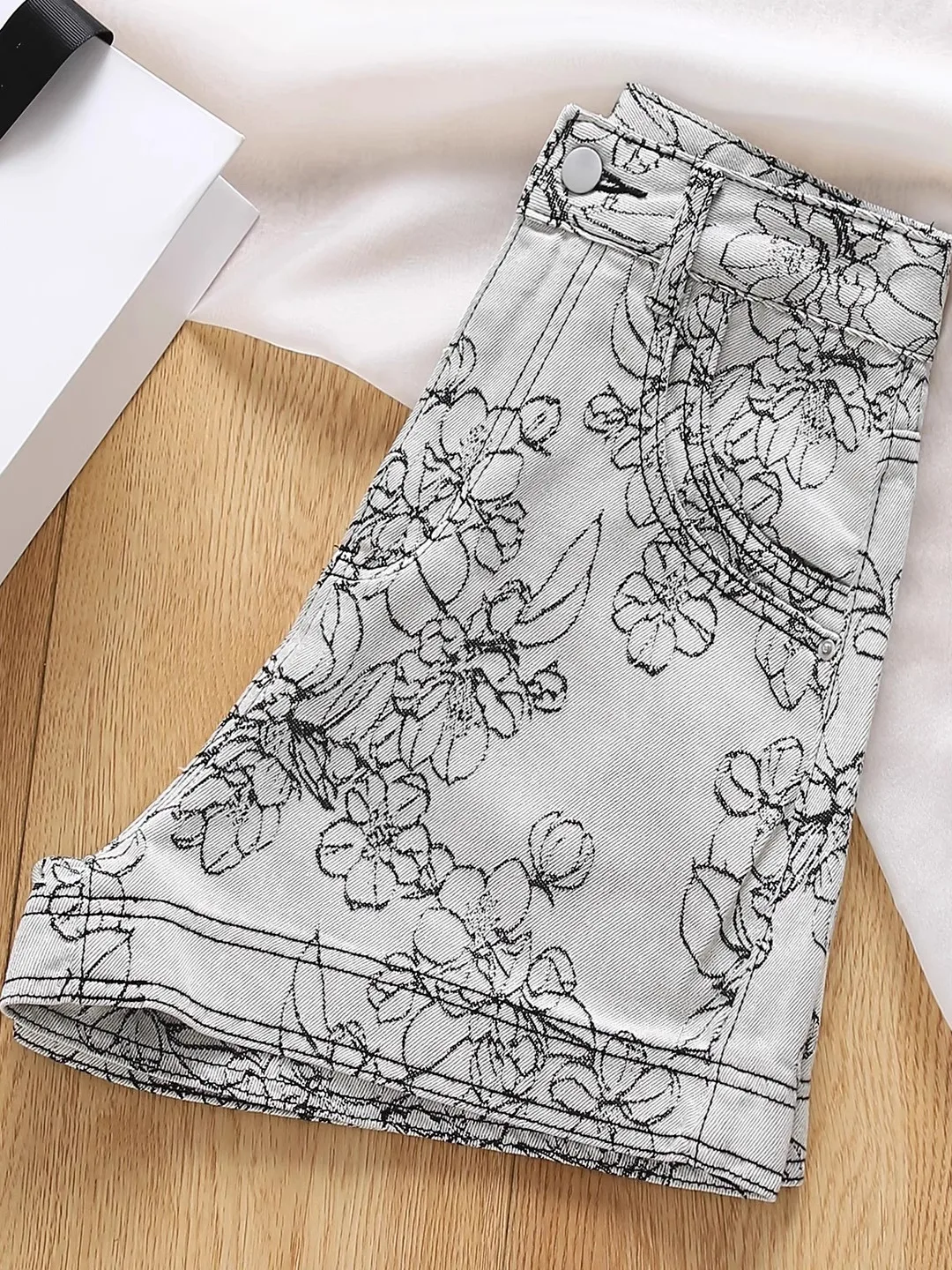 Pantaloncini di jeans ricamati jacquard americani Estate da donna Nuova vita alta Gamba larga ampia A-line Hotpants Grigio Cowboy Short Panys