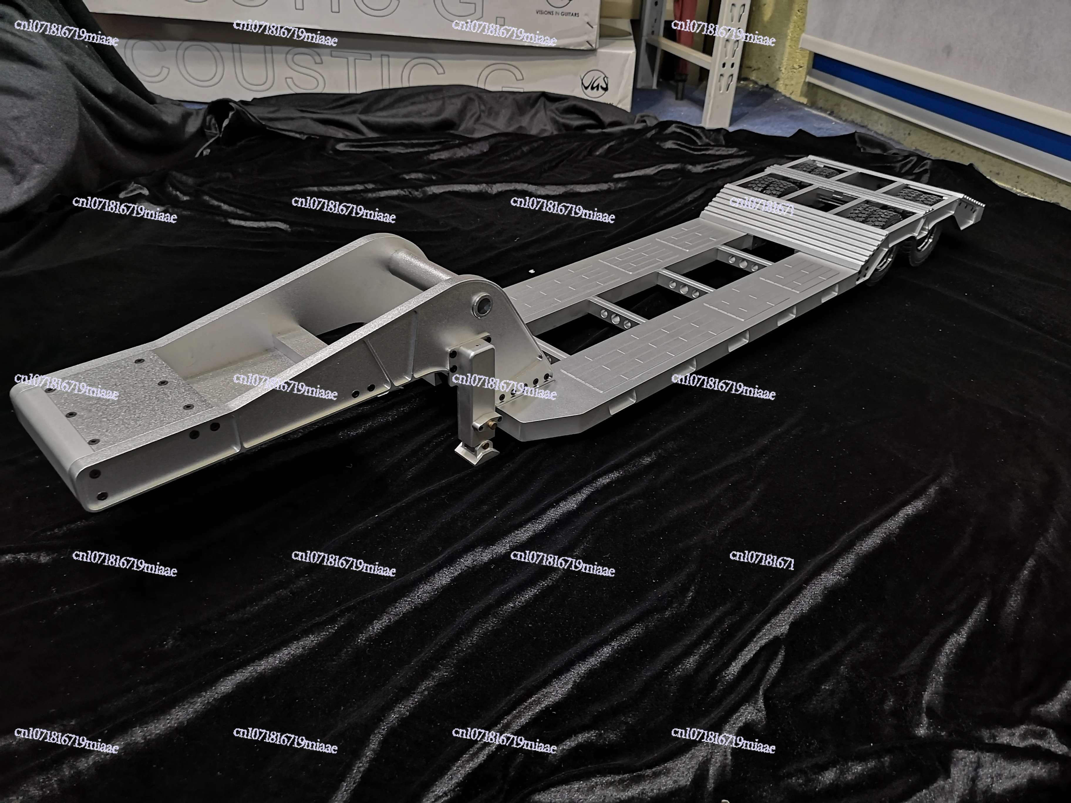 

1:14 Трактор Tamiya Металлический инженерный прицеп, экскаваторный прицеп