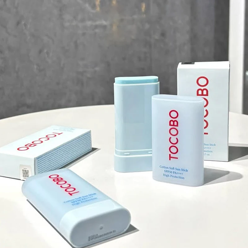 TOCOBO Hydrating Essence Centella Asiatica Sunscreen Keychain Lip Mask Mild Refreshing Non‑greasy Easy‑to‑apply Sunscreen Stick view 6