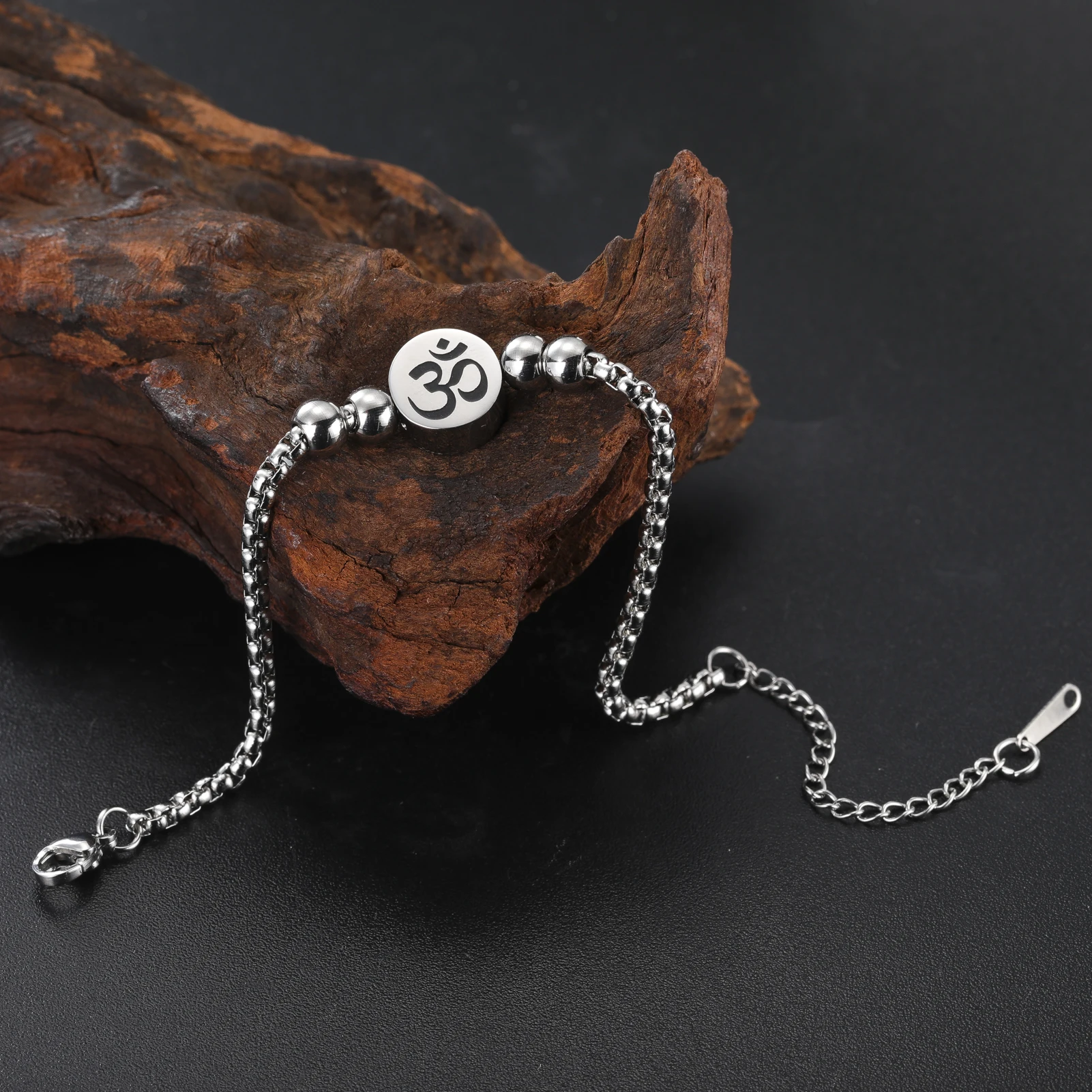 Unift Om Symbol Chain Bracelet Stainless Steel Rope String Red Black Bracelets Adjustable Charm Om Amulet Lucky Jewelry Gift