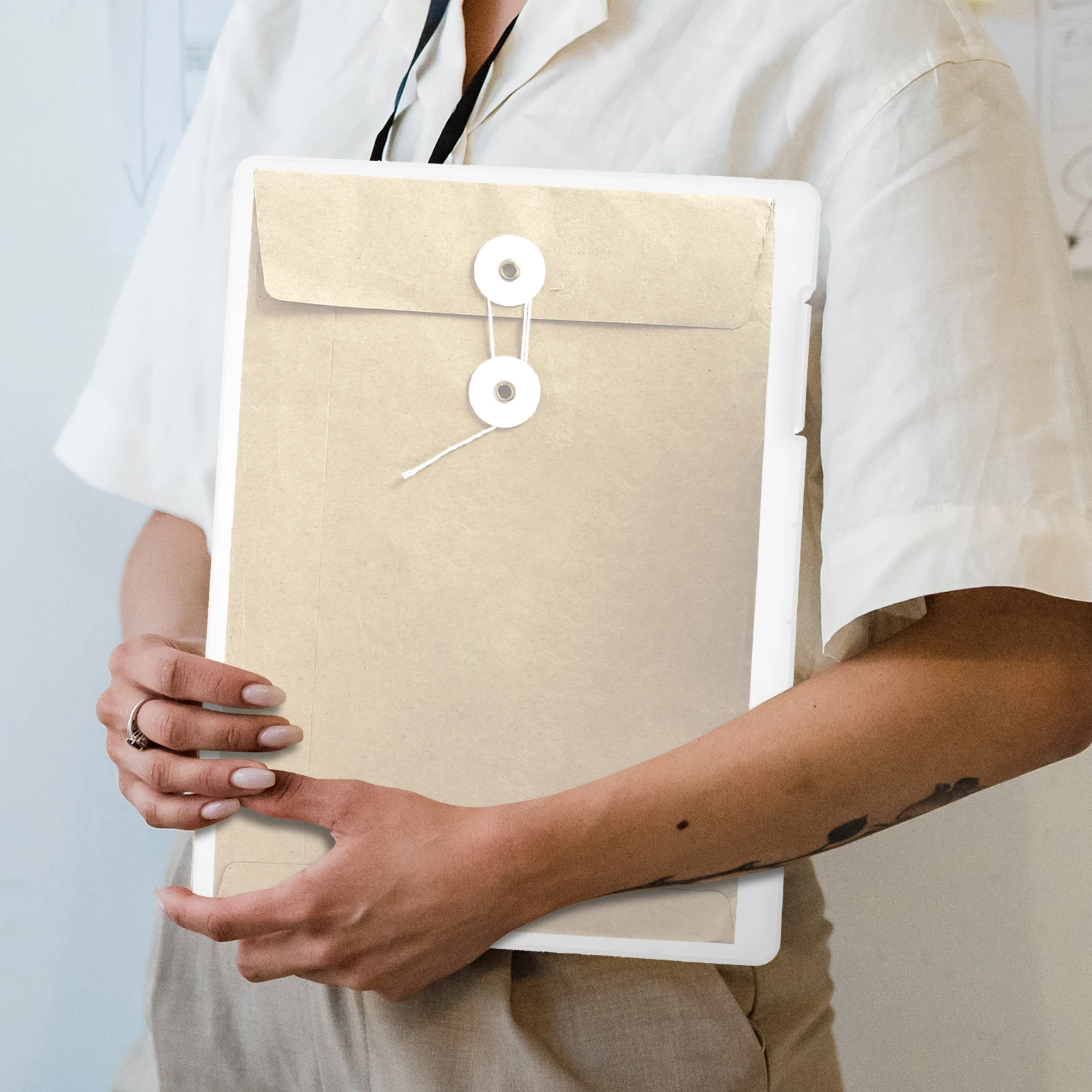 

Plastic File Box Large Capacity Document Storage Box Office Organizer Case for Files Receipts Checks Data Storage Container