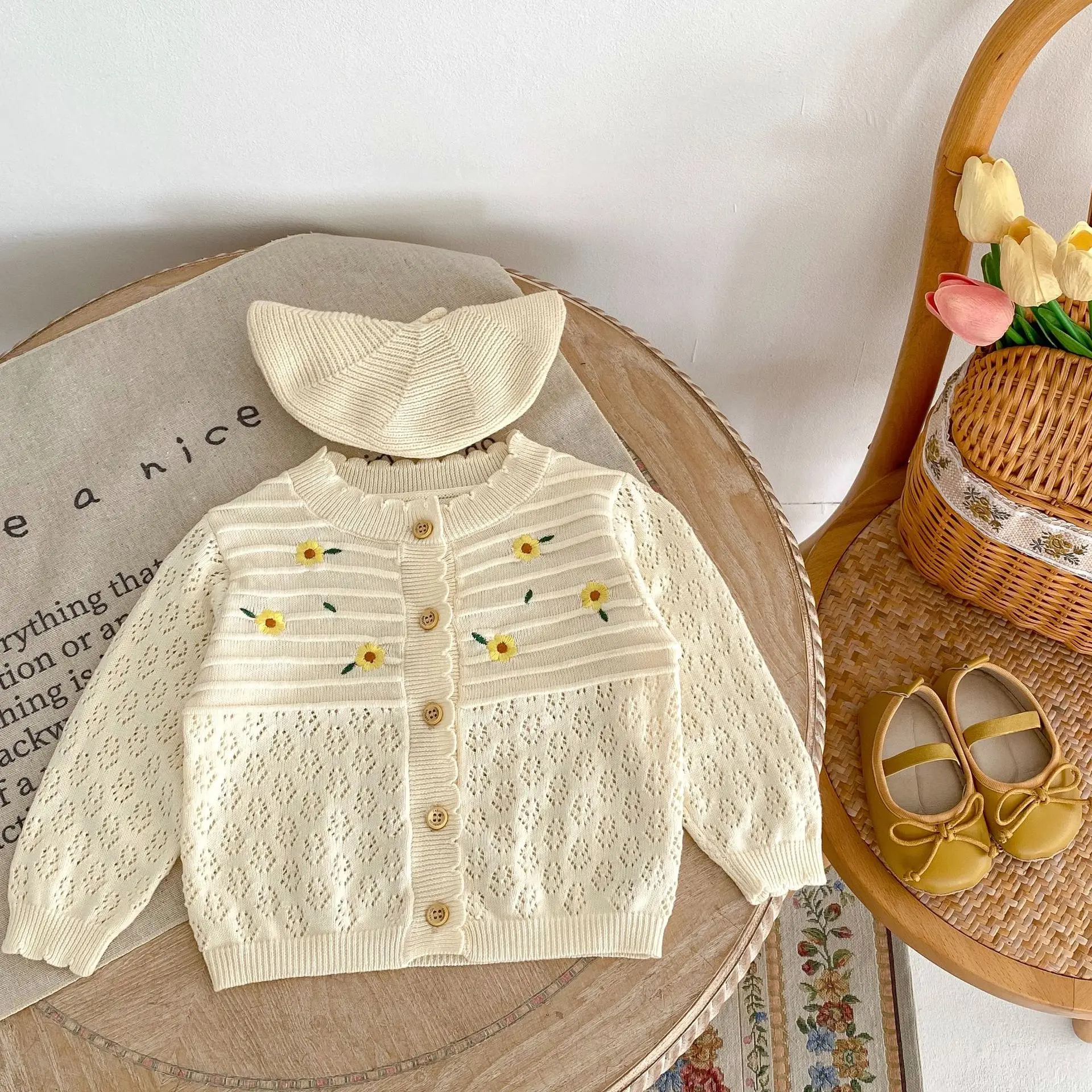 Baby Clothes 2024 Spring and Autumn New Flower Embroidered Hollow Out Long Sleeve Coat Cardigan Sweet Casual Knitted Coat