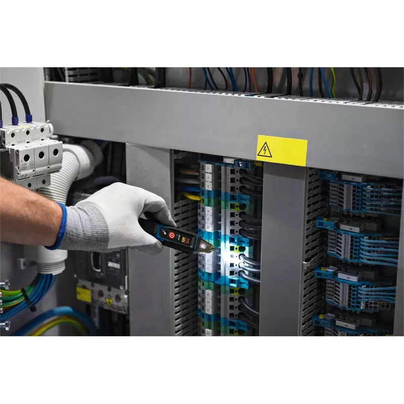 BOSCH GVD1000-17  Professional Non-contact Voltage Tester Rugged IP67 Rating Waterproof Dustproof Power Tool