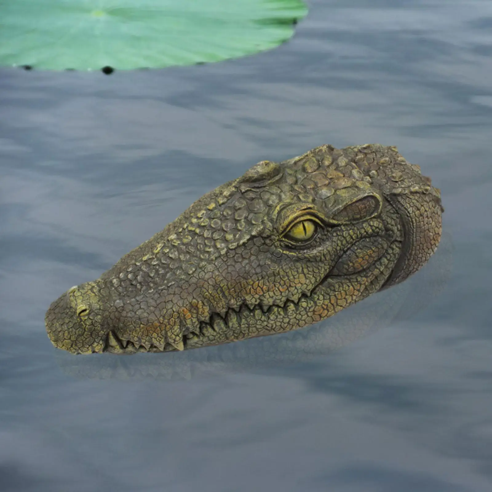 Floating Alligator Head Realistic Ornament Pool Float Fake Decor Head for Garden Spitter Pool Koi Pond Pond Swimming Pool