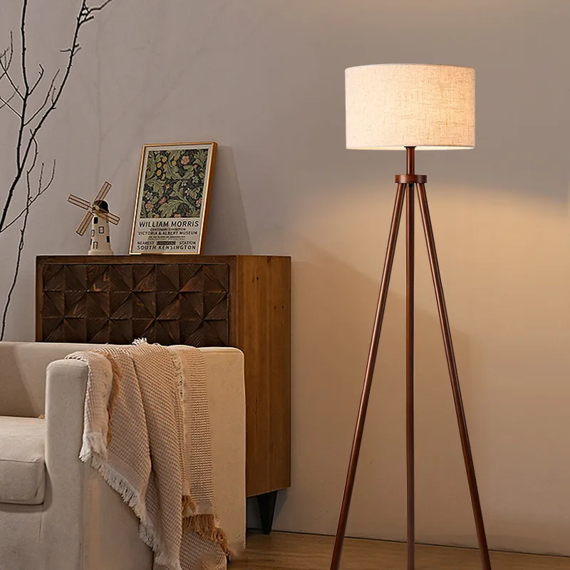 Lampe LED autoportante avec trépied en bois, luminaire décoratif d'intérieur, idéal pour un salon, une chambre à coucher ou un canapé