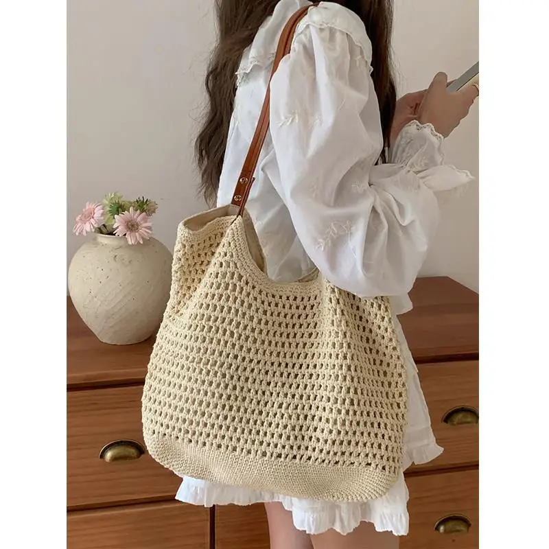 Summer Travel Versatile Straw Woven Bag Large Capacity Single Shoulder Beach Vacation Handbag Soft Tote Bag Magnetic Clasp Cl...