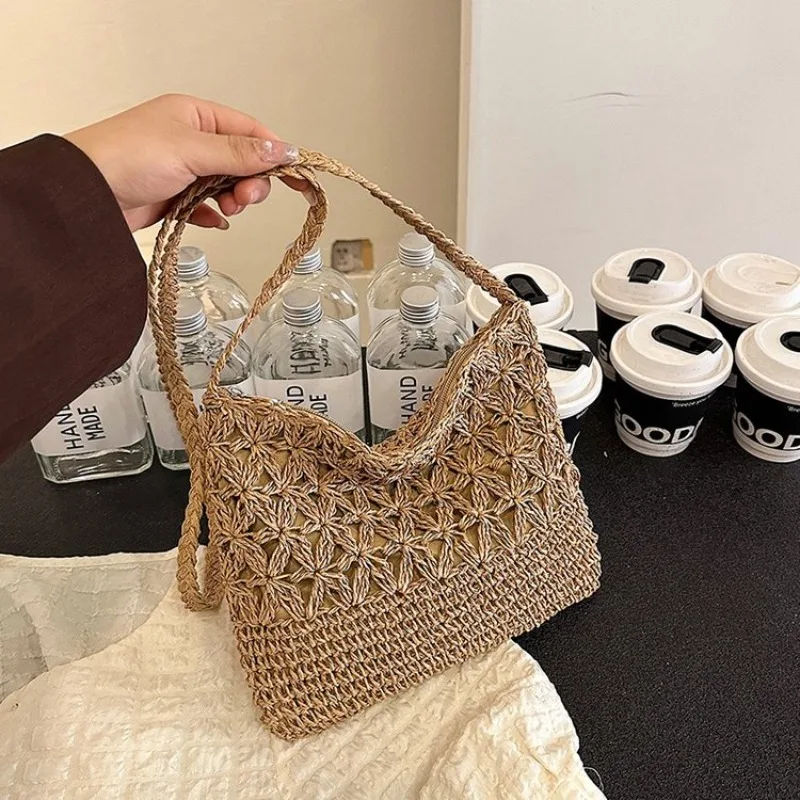 

Trendy Diaper Bag For Ladies: Simple Luxury Leather Handbag, High-End Vintage Messenger With Paris Style Letter Logo