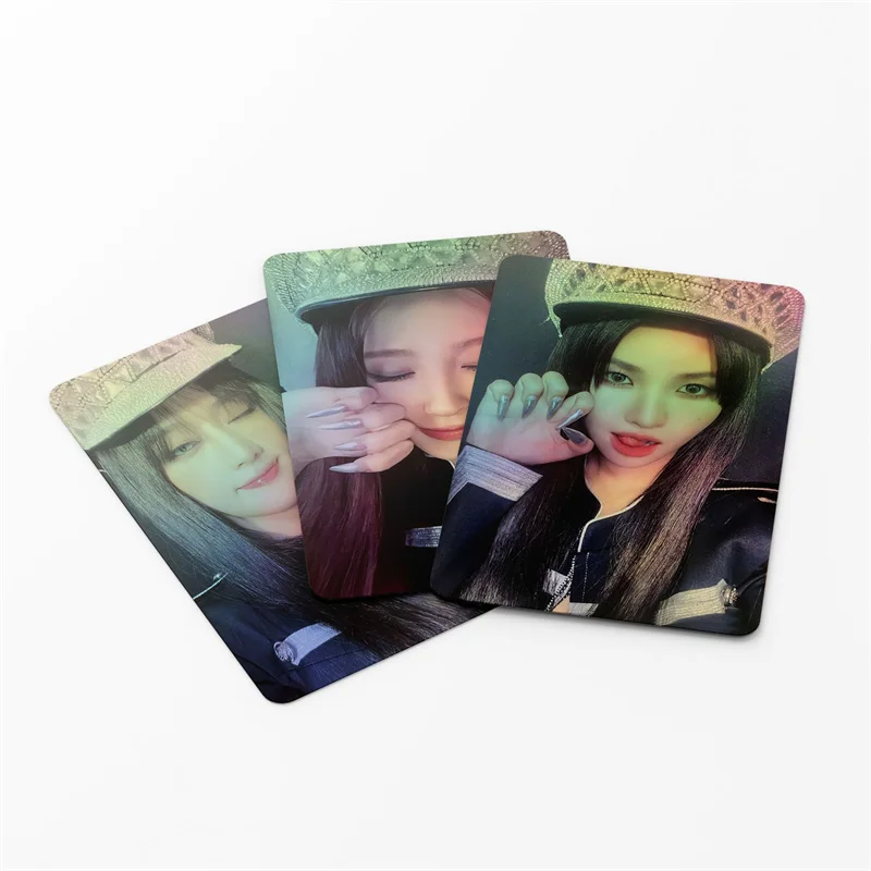 KPOP 55pcs/set (G)I-DLE Laser Small Card 2nd Album Super Lady LOMO Card Hologram Photo Card MINNIE YUQI MIYEON Gift Postcard