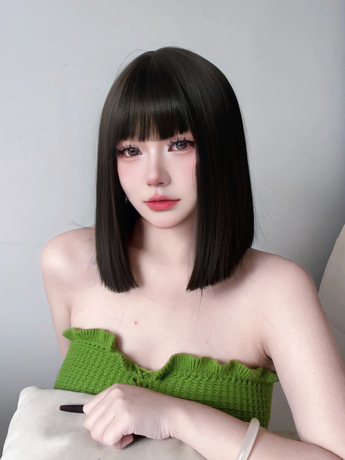 Wig sintetis Lolita warna hitam Jet 14 inci dengan Wig rambut lurus Natural Medium untuk penggunaan sehari-hari pesta tahan panas