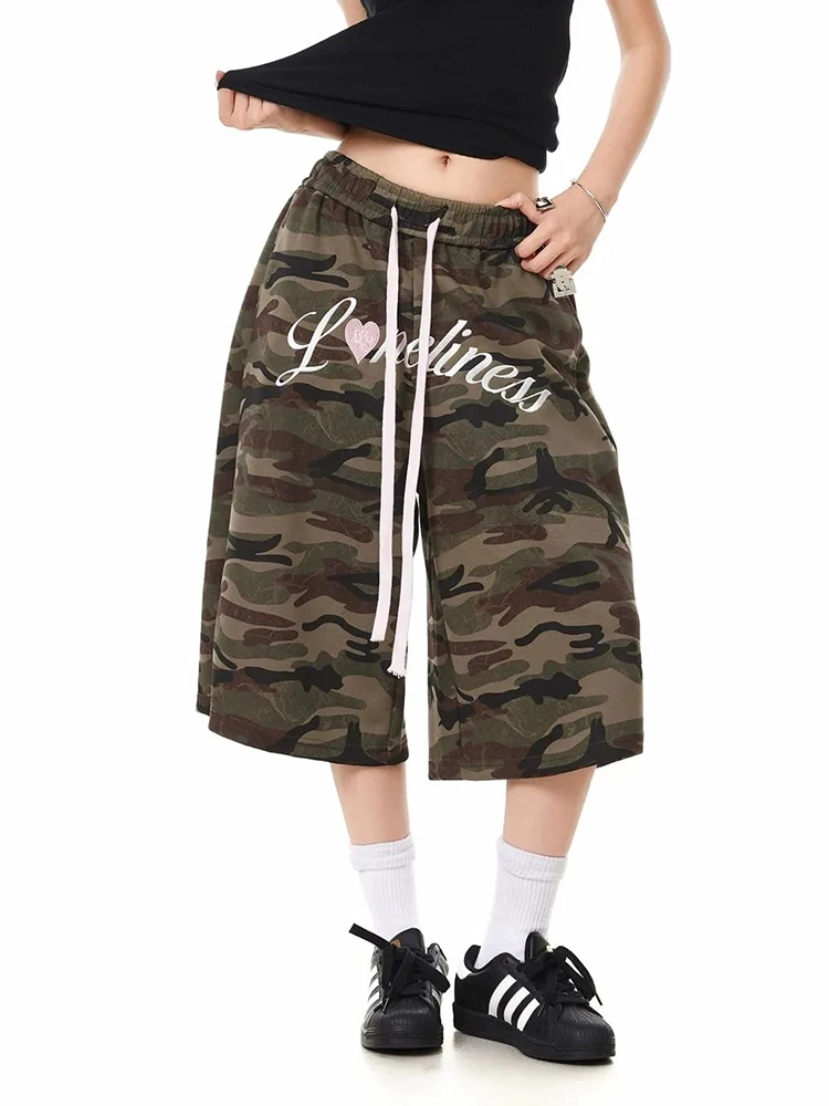 Streetwear Hip Hop Camouflage Pant Women Loose Retro Harajuku Y2K Calf Length Pants American Casual Bf Letter Embroidery Pant